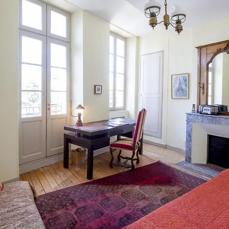 Centre Historique, Climatisé Avec Terrasse *