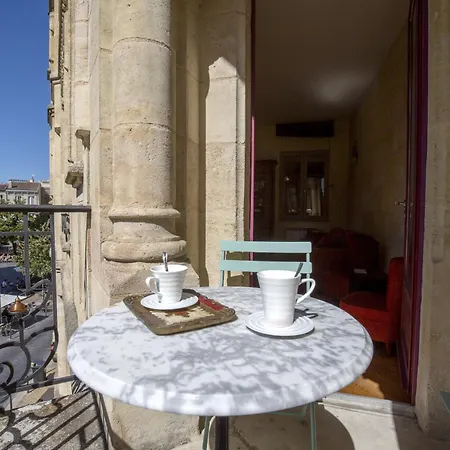 Apartment Centre Historique, Climatise Avec Terrasse